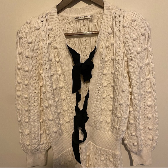 Alice + Olivia Kitty Bow Front Sweater Dress Cream - Picture 11 of 12